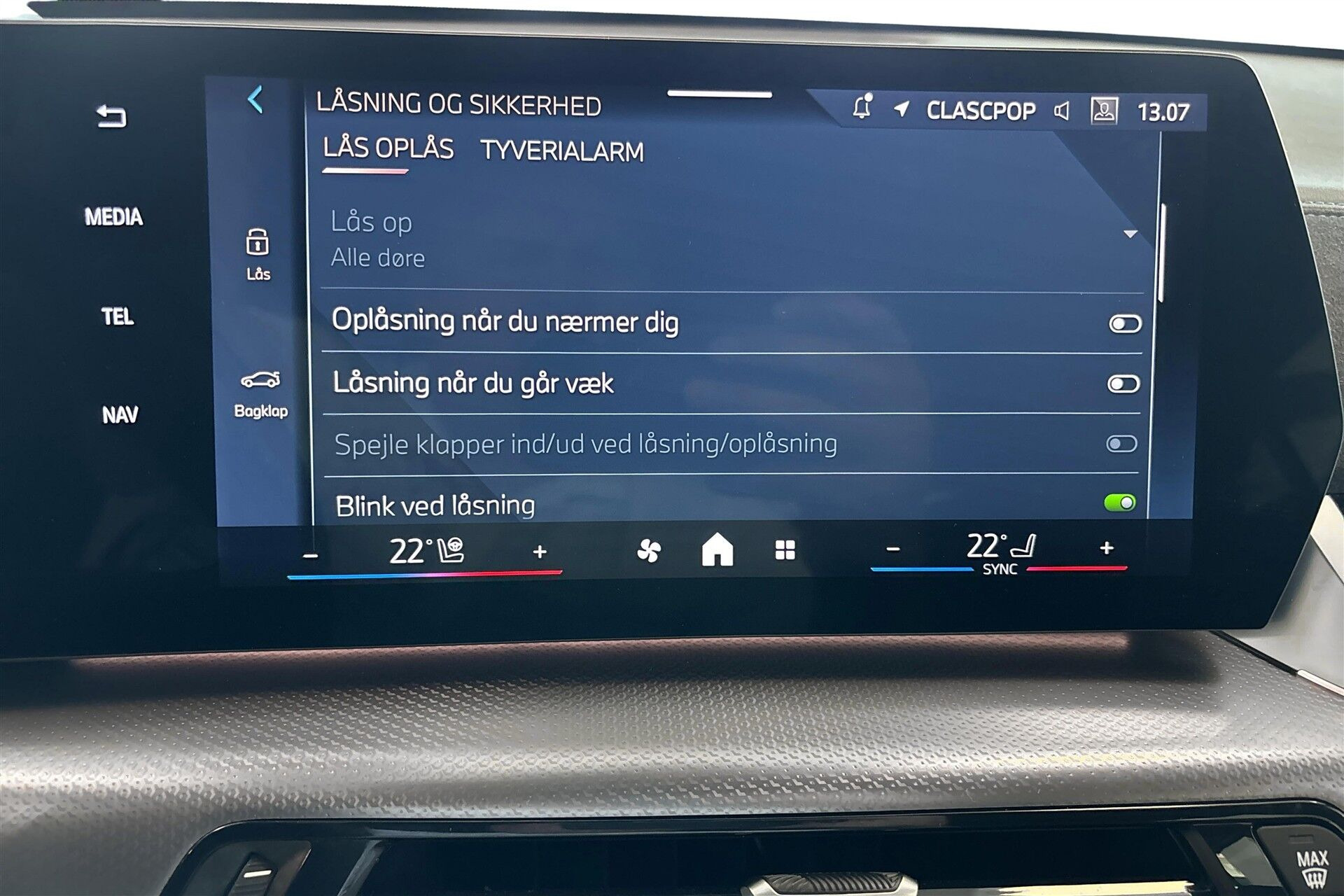 Grå BMW iX2 fra 2026