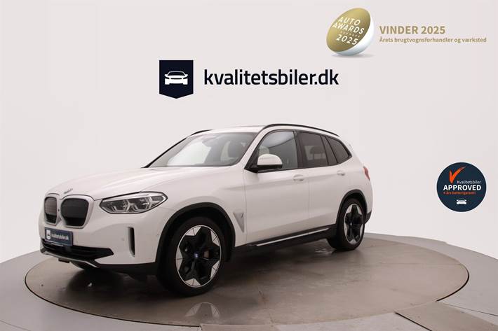 Hvid BMW iX3 fra 2021