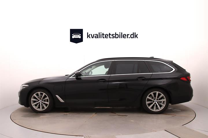 Sort BMW 530e fra 2021