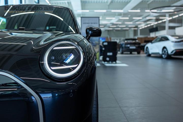 Sort Mini Cooper fra 2025