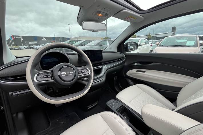 Sort Fiat 500e fra 2023