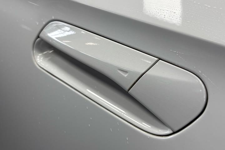 Hvid VW ID.4 fra 2023