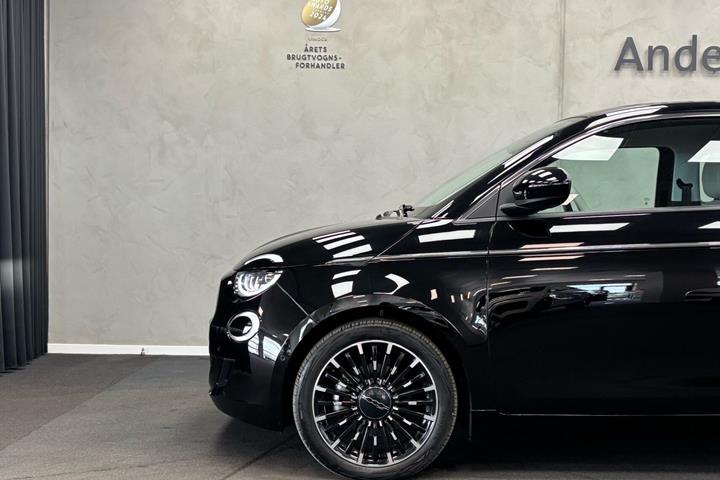 Sort Fiat 500e fra 2023
