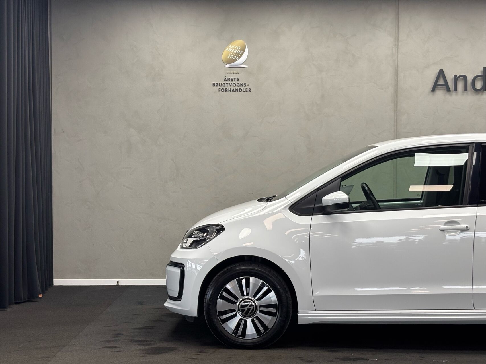 Hvid VW e-up fra 2021