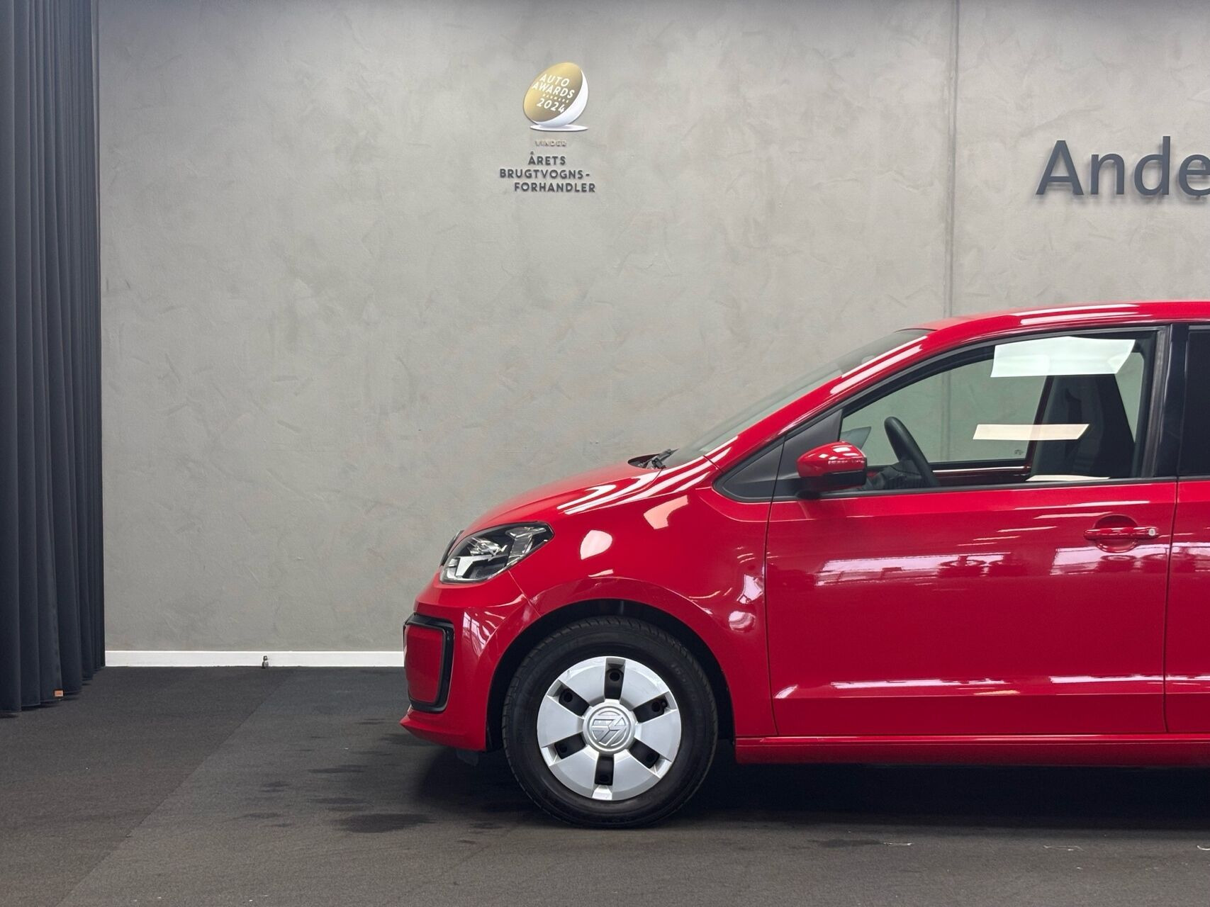 Rød VW e-up fra 2021