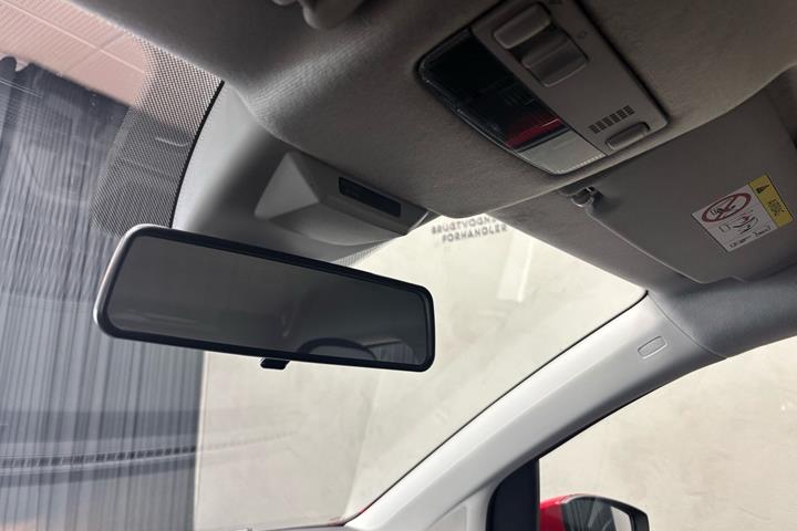 Rød VW e-up fra 2021