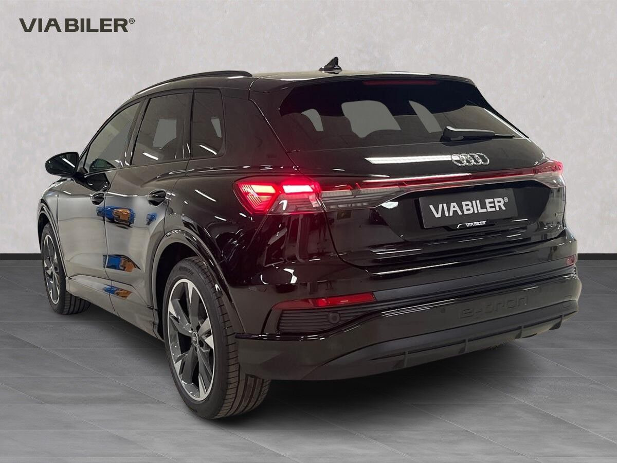 Sort Audi Q4 fra 2026