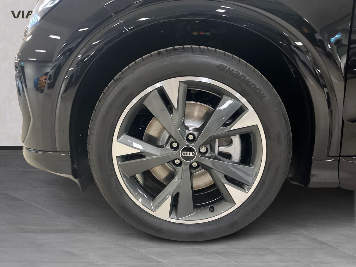 Sort Audi Q4 fra 2026