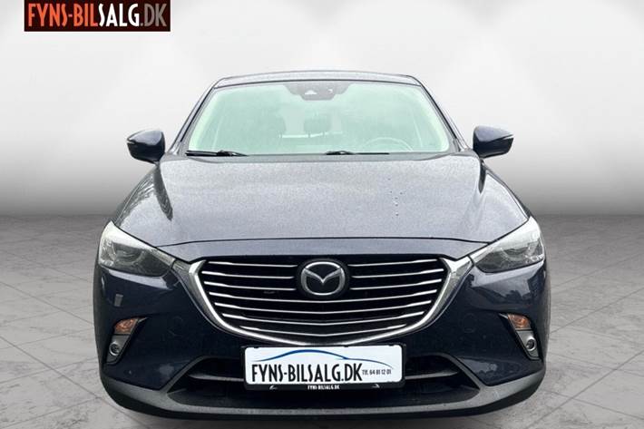 Blå Mazda CX-3 fra 2018