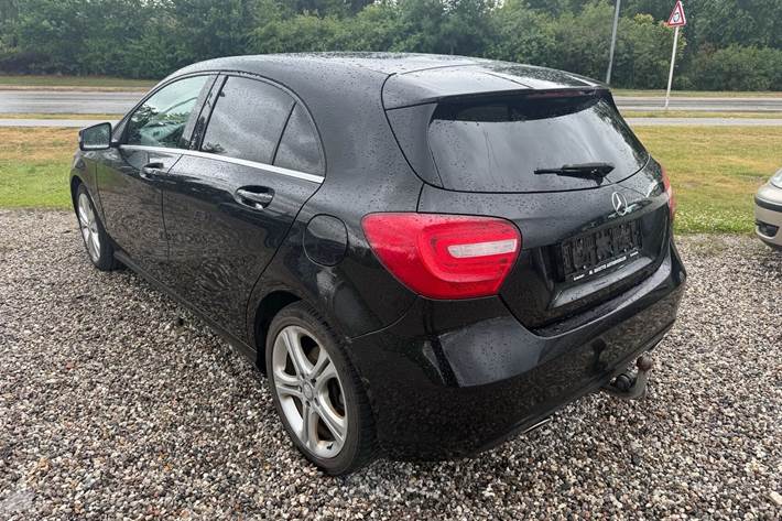 undefined Mercedes A180 d fra 2013
