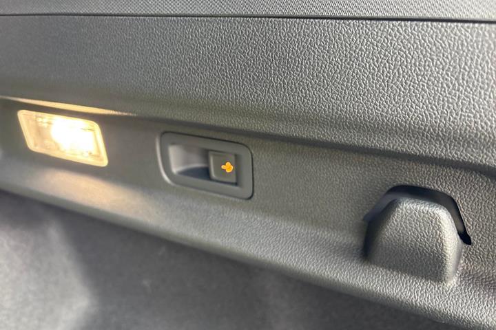 Blå Ford Explorer fra 2025