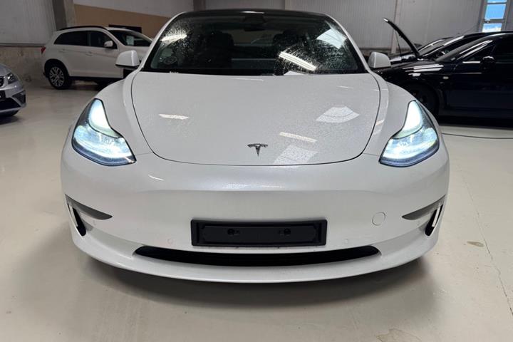 undefined Tesla Model 3 fra 2021