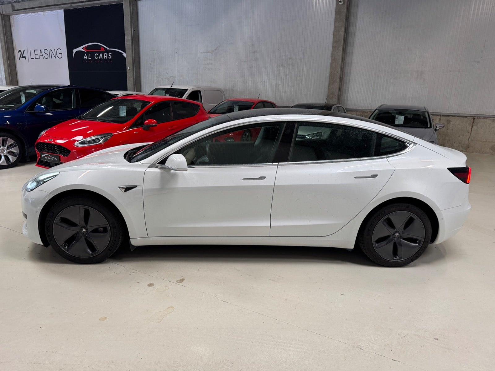 undefined Tesla Model 3 fra 2020