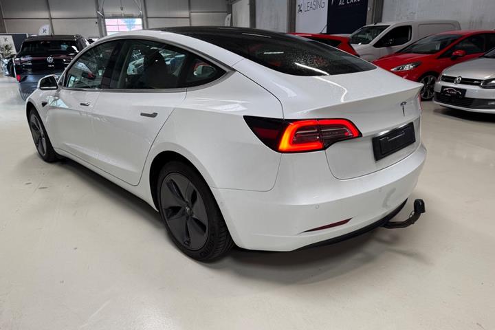 undefined Tesla Model 3 fra 2020