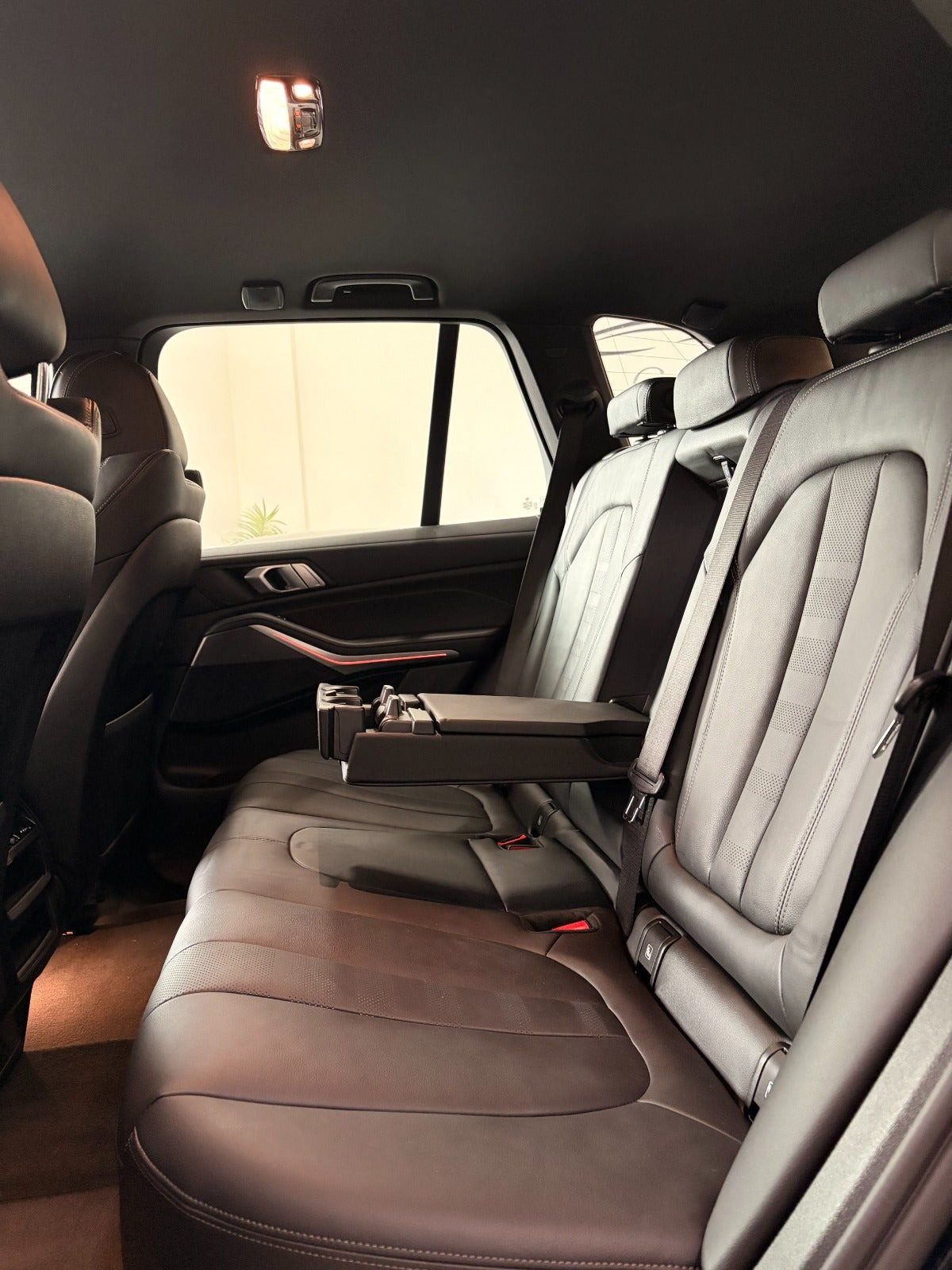 Sort BMW X5 fra 2022