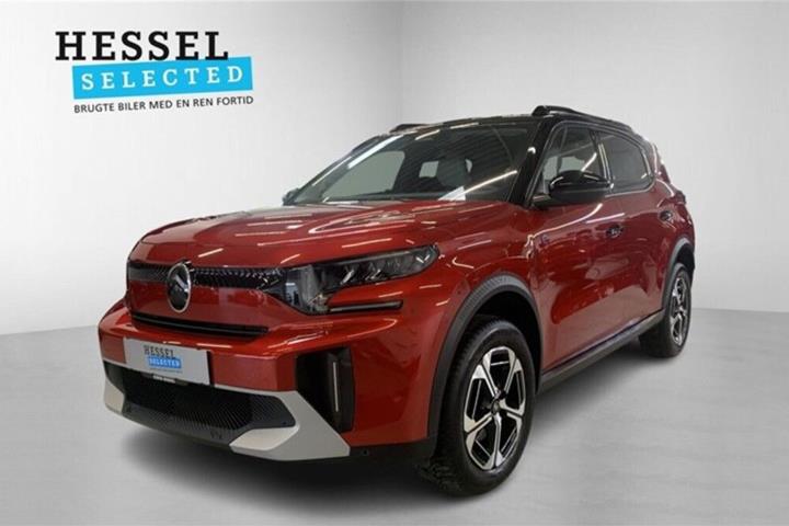 Rød Citroën e-C3 Aircross fra 2025 set udefra