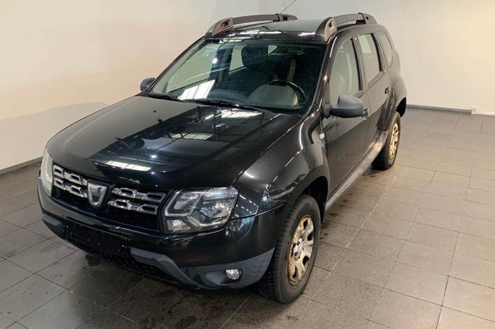 Sort Dacia Duster fra 2014