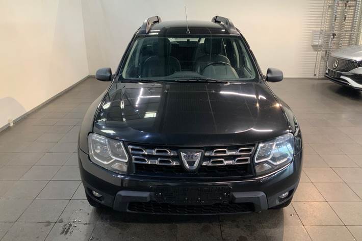 Sort Dacia Duster fra 2014