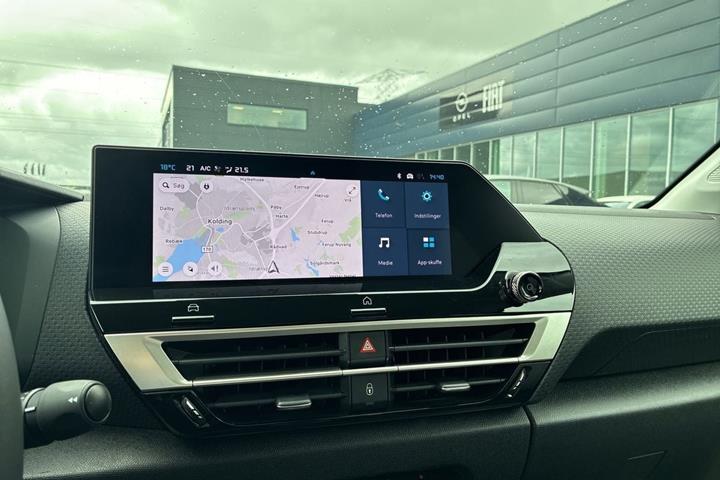Blå Citroën ë-C4 fra 2024