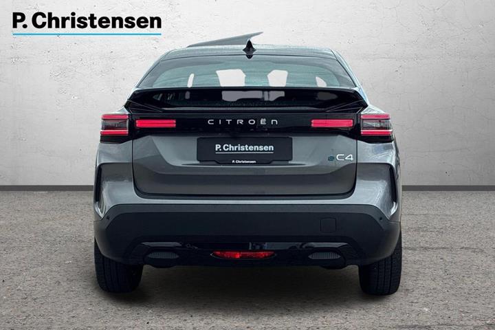 Grå Citroën ë-C4 X fra 2025