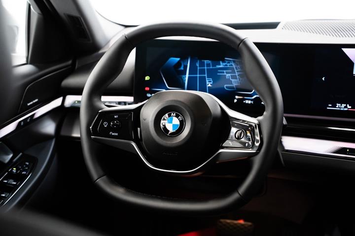 undefined BMW i5 fra 2025