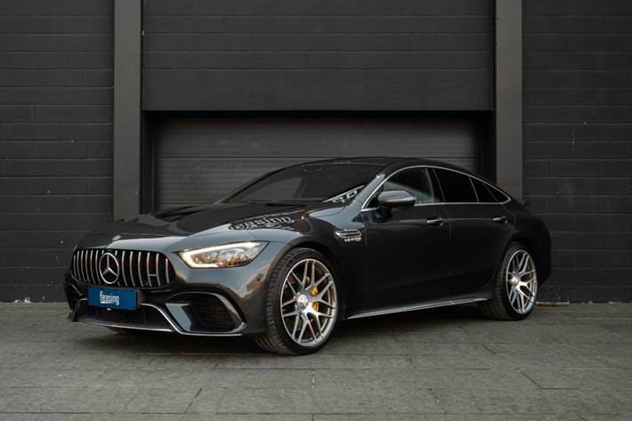 Grå Mercedes AMG GT 63 fra 2018