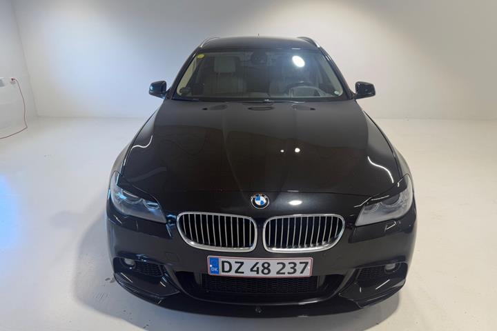 Sort BMW 520d fra 2010