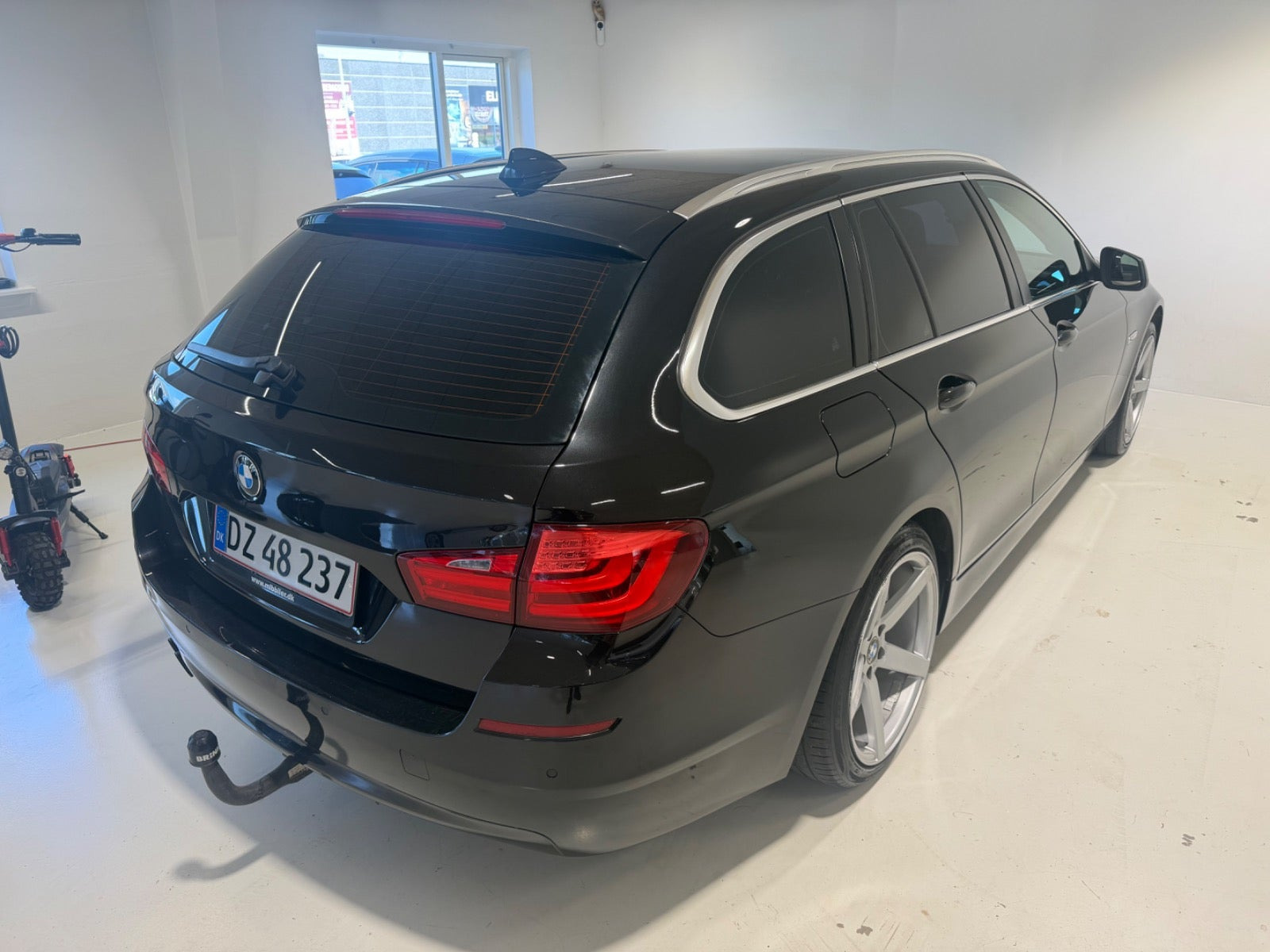 Sort BMW 520d fra 2010