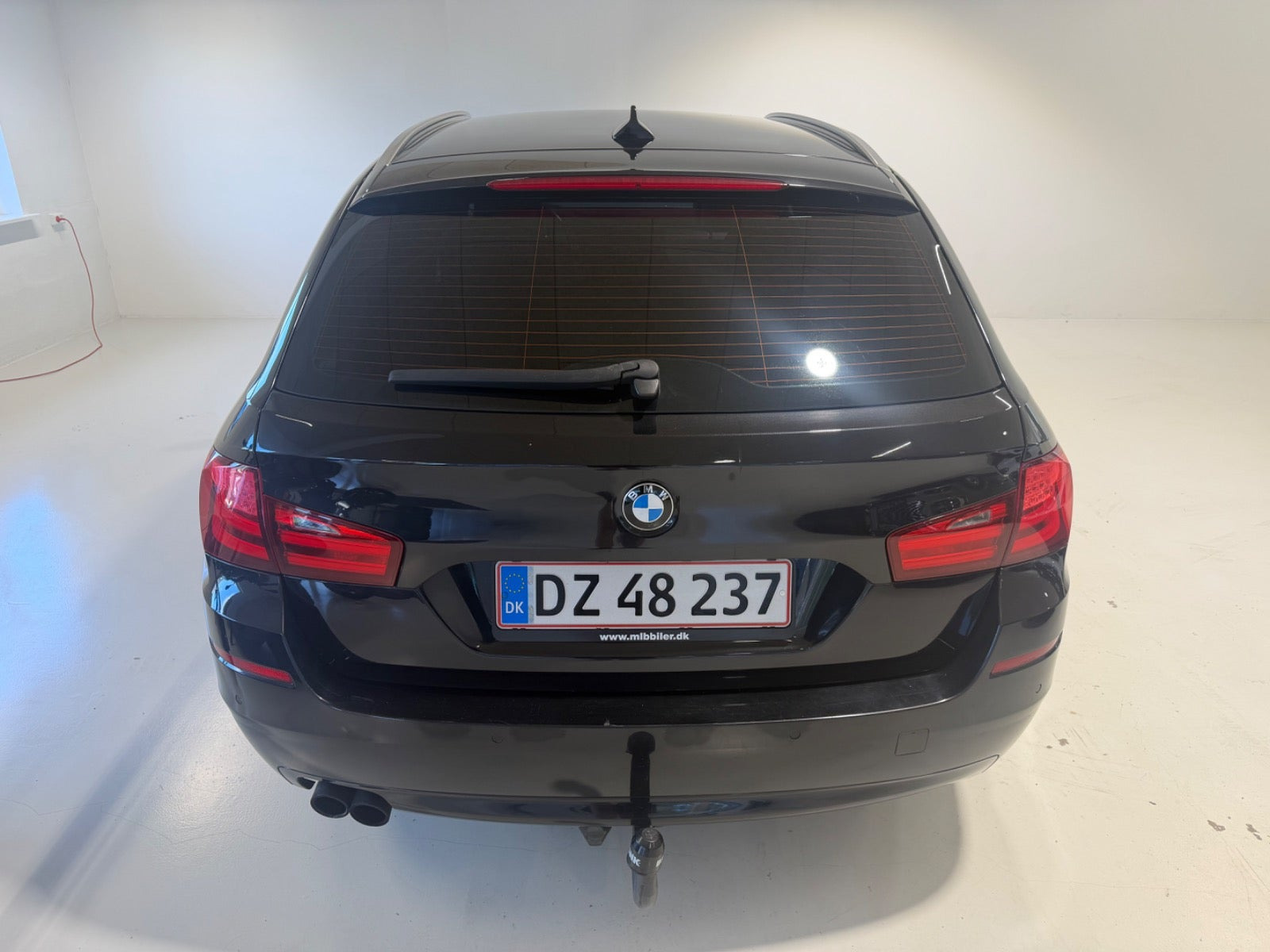 Sort BMW 520d fra 2010