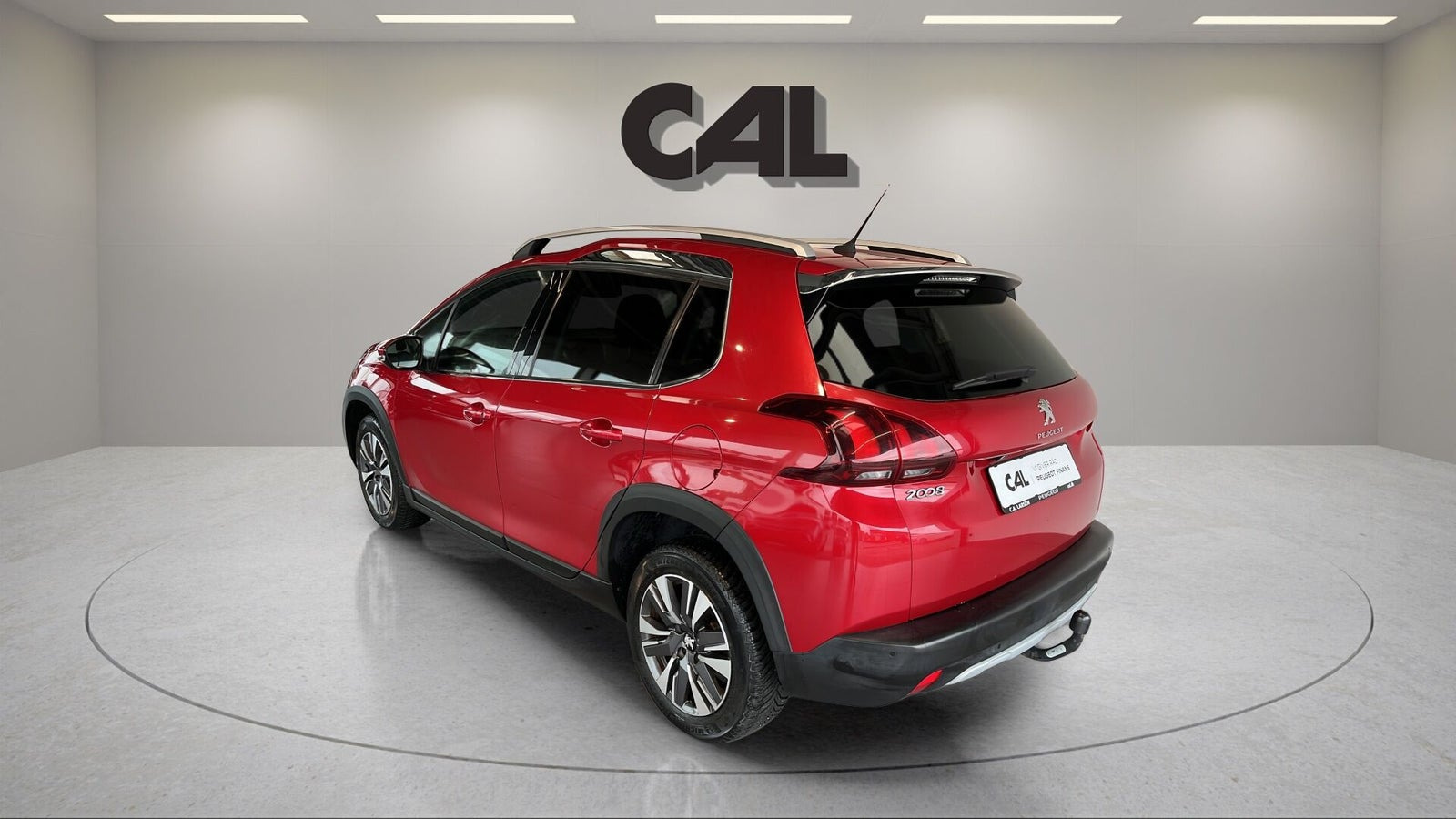 Rød Peugeot 2008 fra 2019