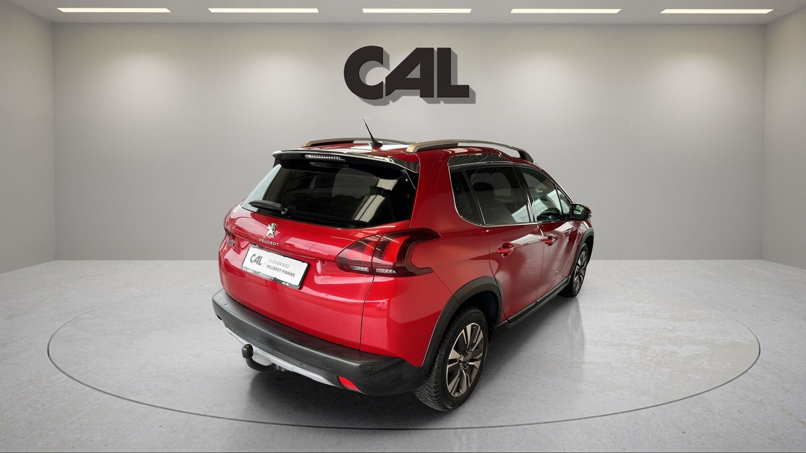 Rød Peugeot 2008 fra 2019