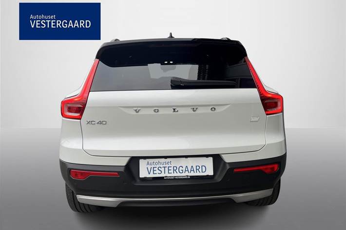 Hvid Volvo XC40 fra 2022