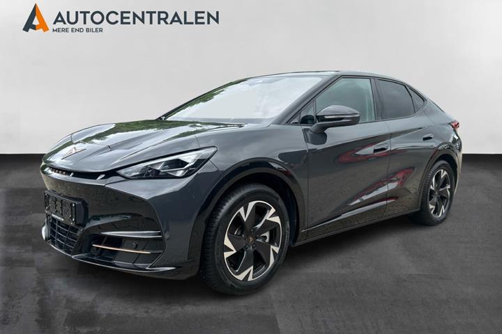 Grå Cupra Tavascan fra 2024 set udefra