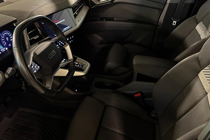 Sort Audi Q4 e-tron fra 2023
