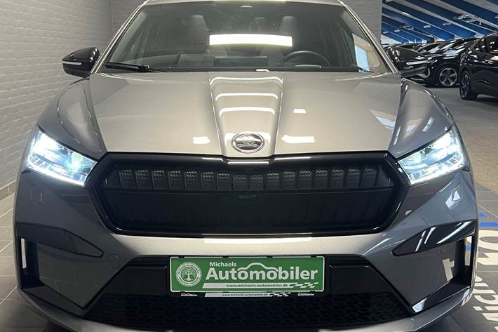 Grå Skoda Enyaq fra 2025