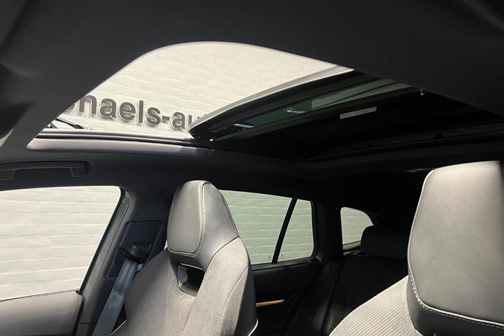 Grå Skoda Enyaq fra 2025