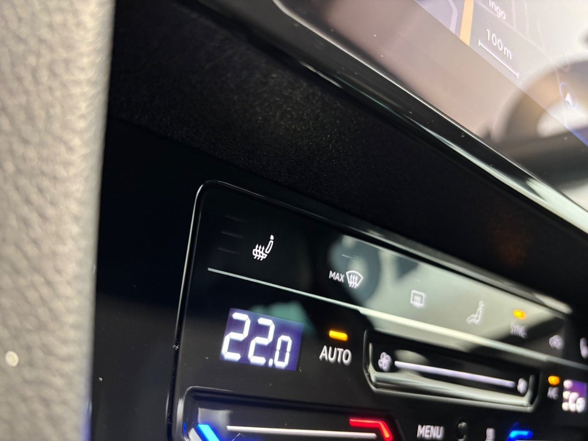 Sort VW Passat fra 2021
