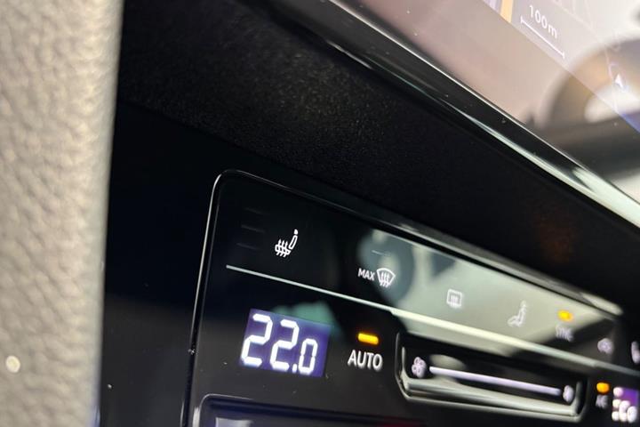 Sort VW Passat fra 2021