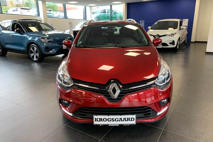 Grå Renault Clio IV fra 2016