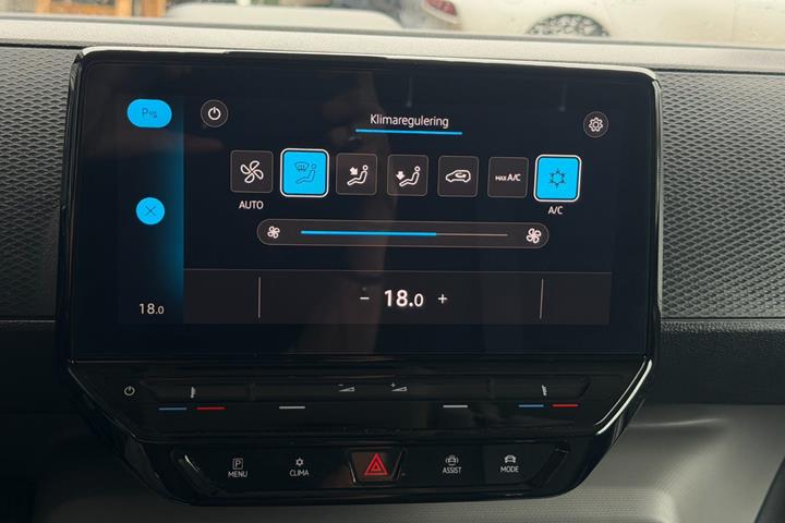 Hvid VW ID.Buzz fra 2024