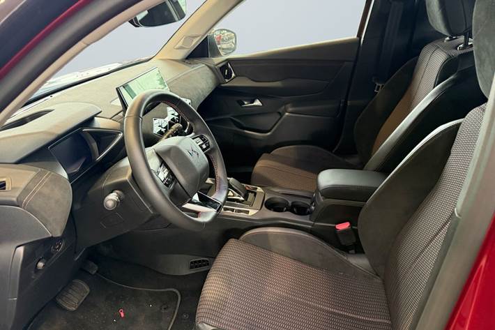 Rød DS DS 3 CrossBack fra 2024