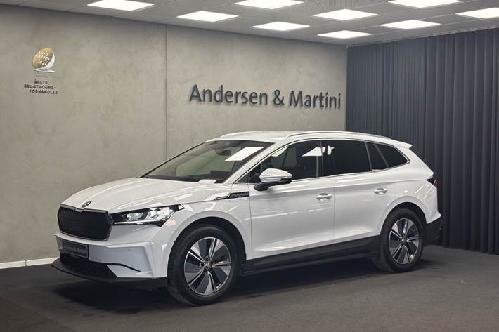 Hvid Skoda Enyaq fra 2023