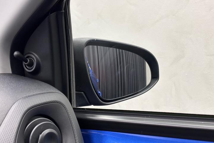 Blå Citroën C1 fra 2020
