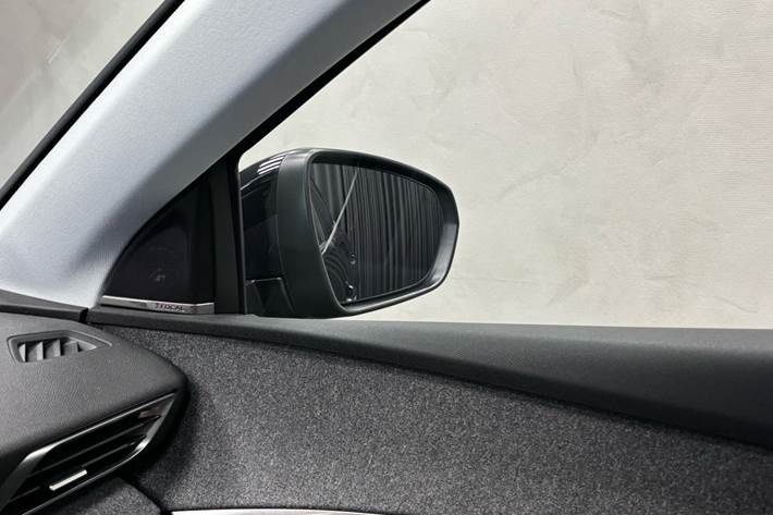 Sort Peugeot 3008 fra 2018