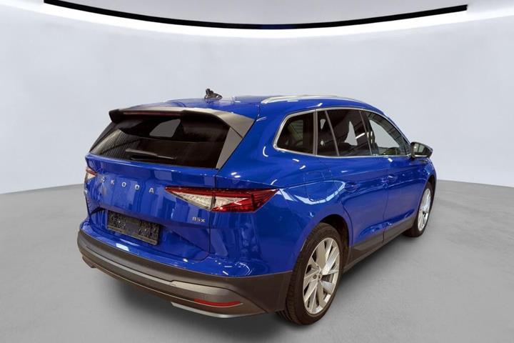 Blå Skoda Enyaq fra 2024