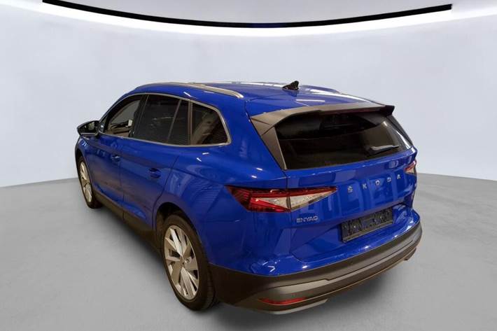 Blå Skoda Enyaq fra 2024