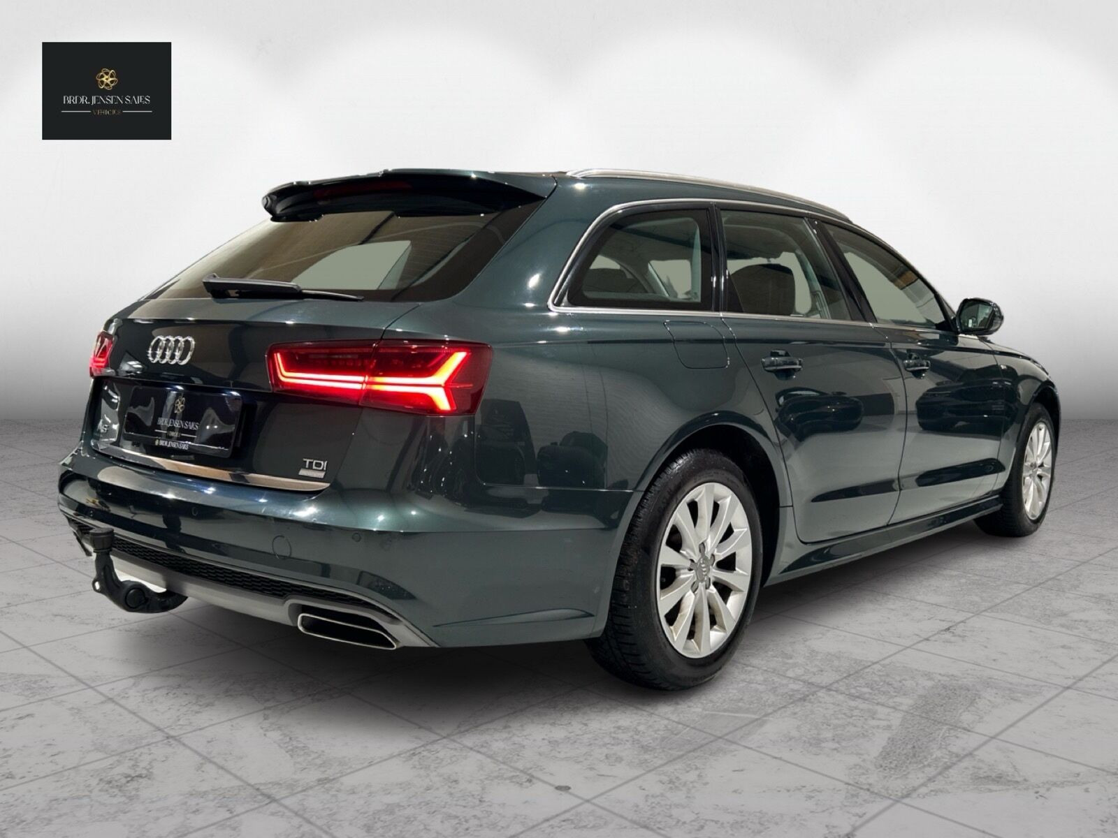 Grøn Audi A6 fra 2017