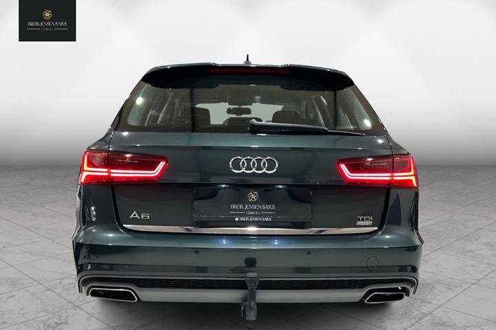 Grøn Audi A6 fra 2017
