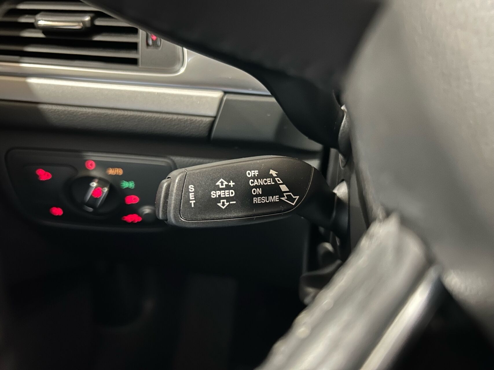 Grøn Audi A6 fra 2017