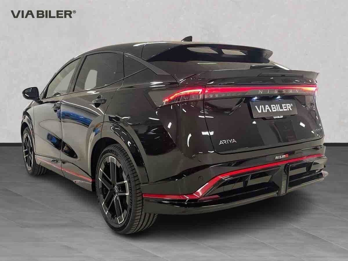 Sort Nissan Ariya fra 2026
